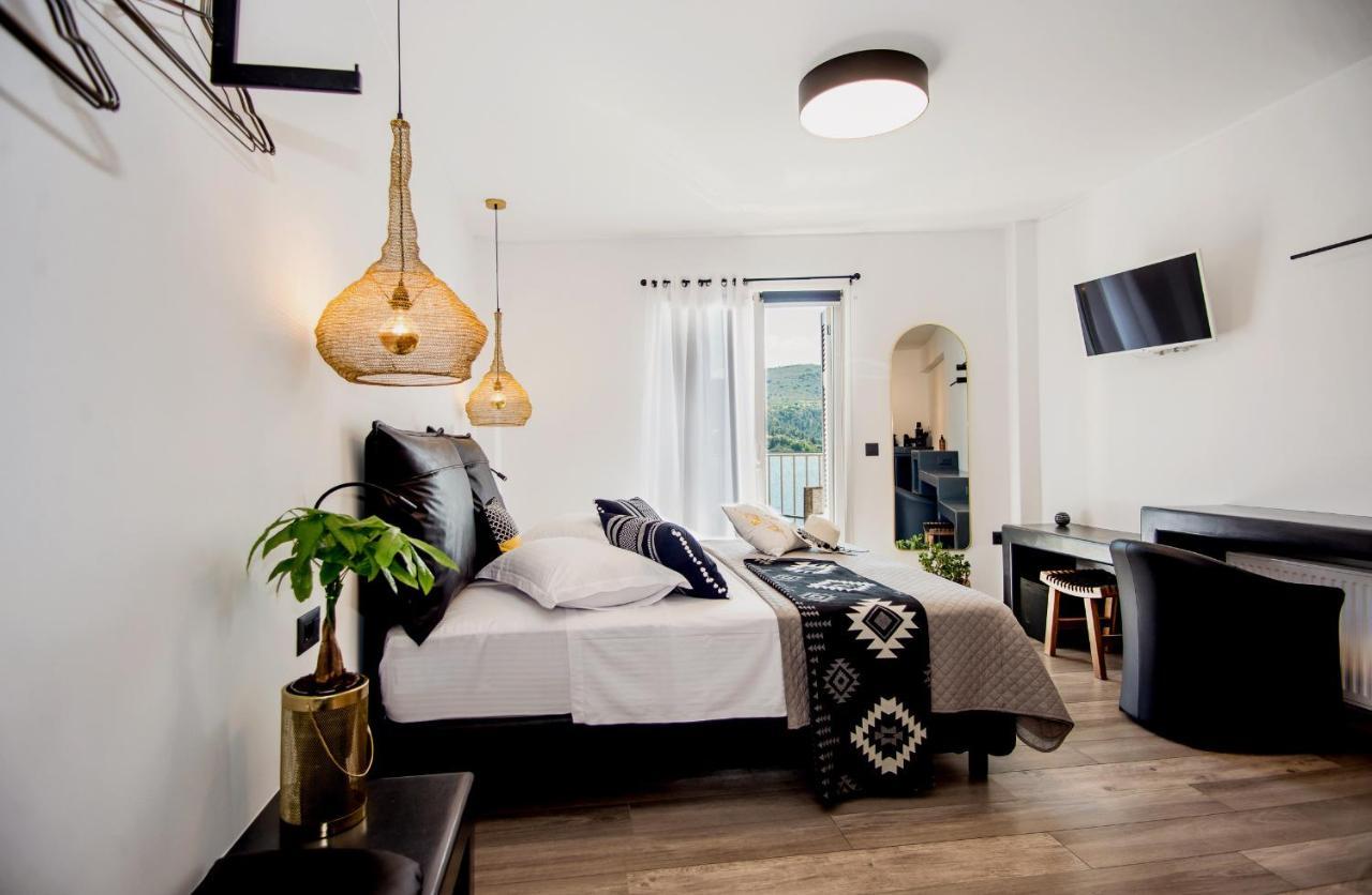 A & B Minimal Suite Ιι With Sea View In Argostoli Ngoại thất bức ảnh