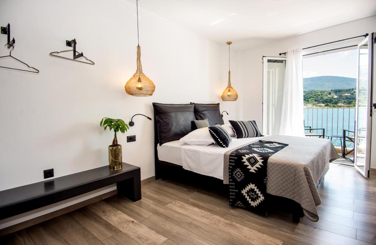 A & B Minimal Suite Ιι With Sea View In Argostoli Ngoại thất bức ảnh