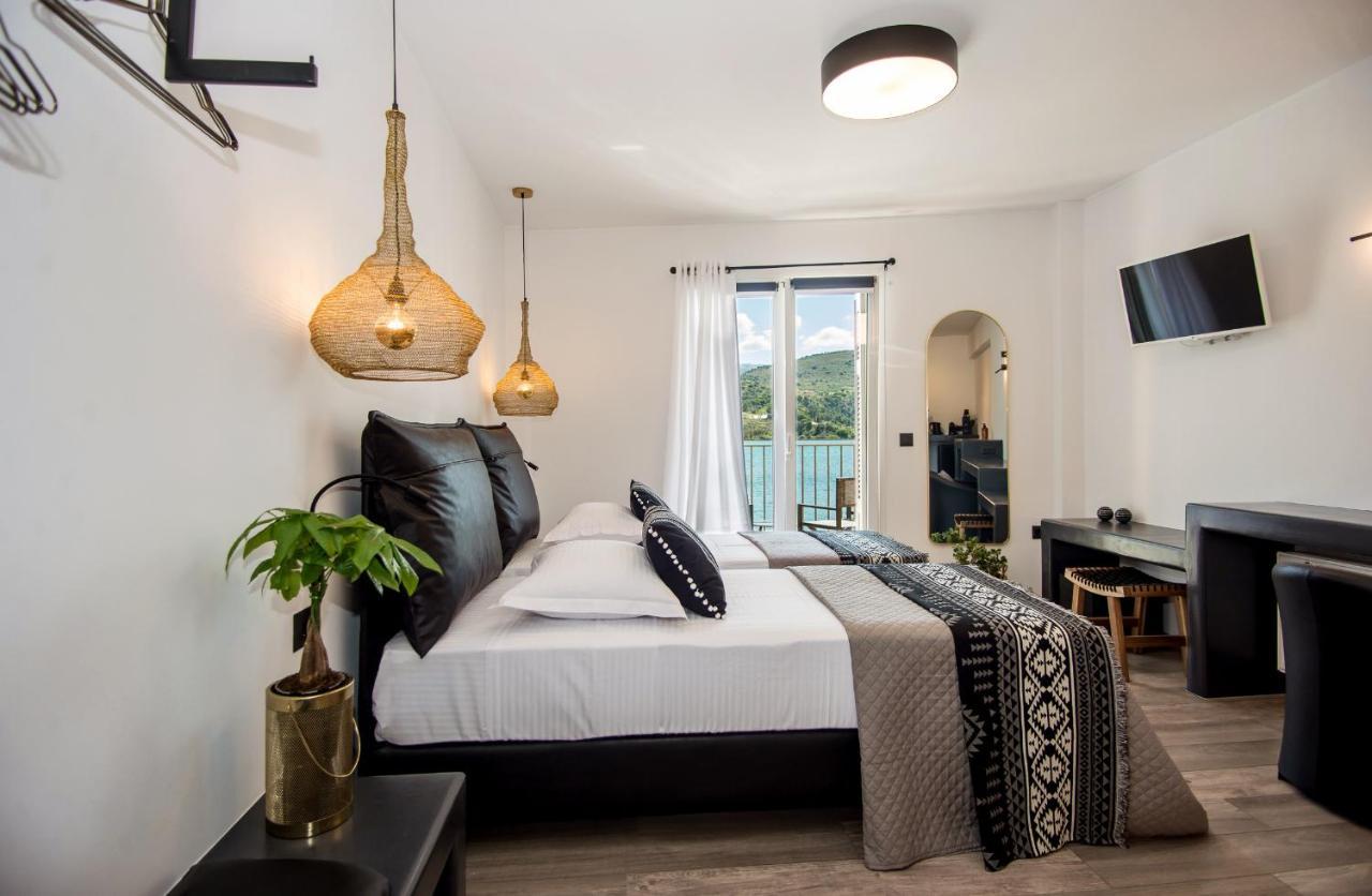 A & B Minimal Suite Ιι With Sea View In Argostoli Ngoại thất bức ảnh