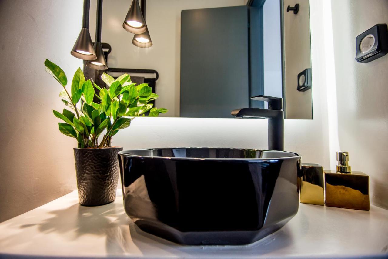 A & B Minimal Suite Ιι With Sea View In Argostoli Ngoại thất bức ảnh
